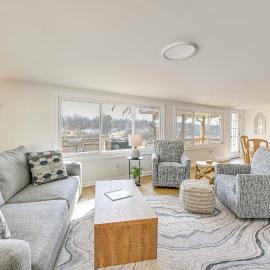 Herrington Lake Home w/ Deck: Golf, Boat & Relax!, hotel v destinácii Danville