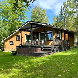 Chalet Le Shack O2, hotel a Stratford