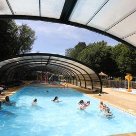 Camping Paradis Le Val de Trie - Maeva, hotel in La Celle-sous-Gouzon