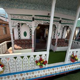 Houseboat New Retreet, hotel in Srinagar