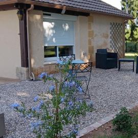 Studio bois du bournat piscine et tranquilité