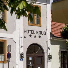 Hotel Krug, hotel a Gumpoldskirchen