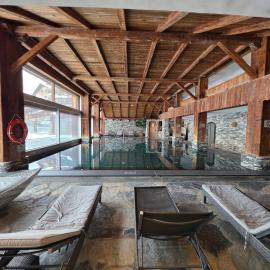 Studio avec terrasse et piscine - Aux Petits Sapins