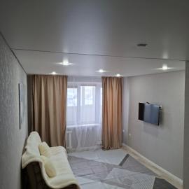 1 комнатная квартира 15 мкр, Hotel in Ekibastuz