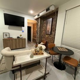 Park Hotel 1BR Suite 210