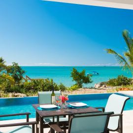Miami Vice Two 2BR Luxe Waterfront with Kayaks & Views, hotel in Taylor Bay Beach