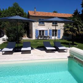 Les Côtes - Charming holiday home with heated swimming pool