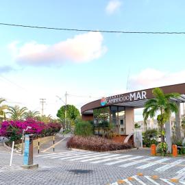 Sunset Vibes Apartment - Mirantes Caminho do Mar、パルナミリンのホテル