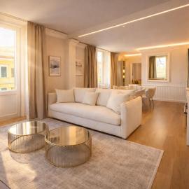 Royal Suite Apartment, hotel em Trieste