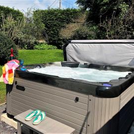 Foxes Reach - nrTintern Wye Valley hot tub EV