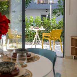 Mouratti New Luxury Garden Apartment