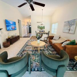 Premier 3BR Retreat - CVNP, Blossom & Boston Hills
