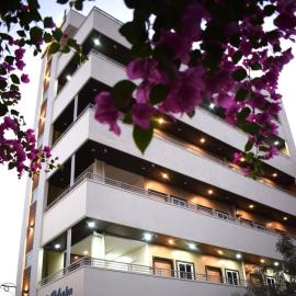 Relax Inn Suites & Rooms, Hotel in Vijayawāda