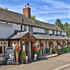 The White Lion Inn, hotel a Oakham