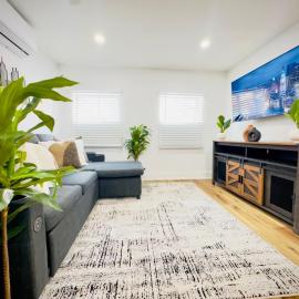 Cozy 1BR in Philly and Rain Shower