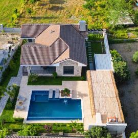 Citrus Stone House