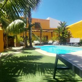 Casa Mestre Guesthouse, hótel í Vila do Bispo