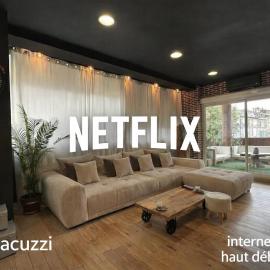 Loft atypique avec jacuzzi, hotell sihtkohas Tarascon
