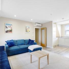 OnSiteStays 3BR Quiet Apt Ensuite & Air Con, hotel in Dartford