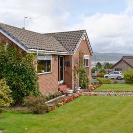 Glencairn Rd, hotel in Langbank