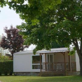 Mobil-Home Cosy 6 Pers avec Terrasse - API-1-52-1949, hotel in Radonvilliers