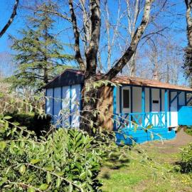 Chalet 6 pers avec Terrasse & Jardin - API-1-52-1952, hotel in Pamiers