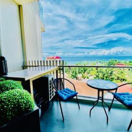 Tambuli Sunrise Condo with Stunning Seaview, hotel em Maribago