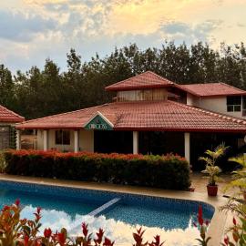 Chirooss Homestays And Resorts