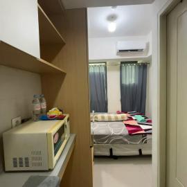 Osaka Riverview Apartment PIK 2, hotel sa Rawalumpang