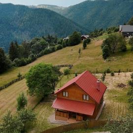 Apuseni Wood House, viešbutis mieste Mătişeşti