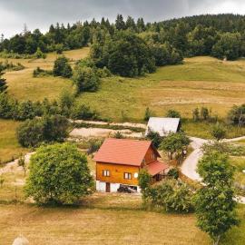 Apuseni Wood House, hotel v destinácii Mătişeşti