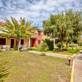 Residence with swimming-pool in Ottiolu just 250 mt from the sea