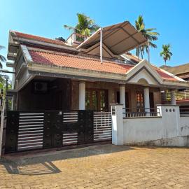 Spacious 2 Bedroom Private House in Mangalore Fully Air-Conditioned, WiFi & Parking, hotel in Mangalore