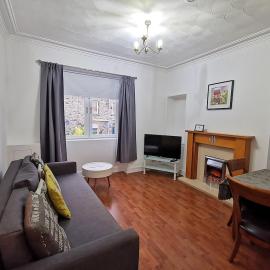 2 bedroom central apartment in Kirkcaldy
