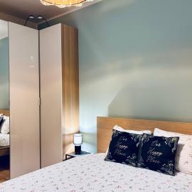 Gold Key komfortowy apartament z balkonem, klimatyzacja i parkingiem