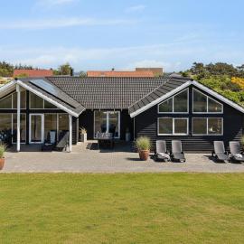 Feriehus 1130, hotell sihtkohas Hvide Sande