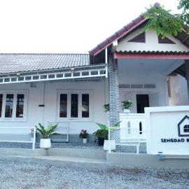 Sengao backpacker, hotel in Vang Vieng