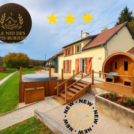 Insolite, Familial en 3 étoiles, Truffe et Spa, ξενοδοχείο σε Bure-les-Templiers