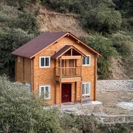 Samlaun Chalet and Retreat – hotel w mieście Kanatal