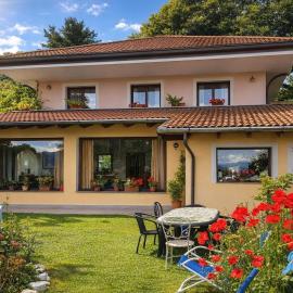 B&B Madonna della Neve, Hotel in Stresa