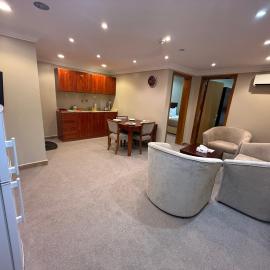 سحابة صيف للشقق المخدومه 1 - حي النزهه -, hotel i Abha