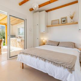 Gold Beach Place – hotel w mieście Ferma