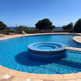 Appartement VAIANA avec piscine en bord de mer, hotel din Ajaccio