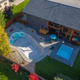 Big Bear Chalet and spa, Hotel in Revelstoke