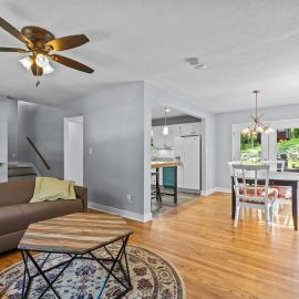 Liberty Retreat, King Beds, Close to KC, FIFA 2026, hotel in Liberty