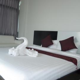 Home Rezidence Prachinburi, hotelli kohteessa Si Maha Phot
