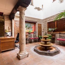 Arte Vida Suites & Spa, hotel v mestu Granada