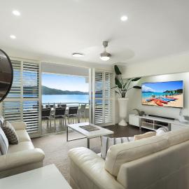 Frangipani Beachfront Lodge 202 on Hamilton Island by HamoRent, hotel in Hamilton Island