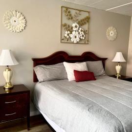 APM Inn and Suites