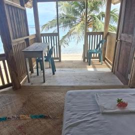 Manusina Beach Fale, отель в городе Lepa